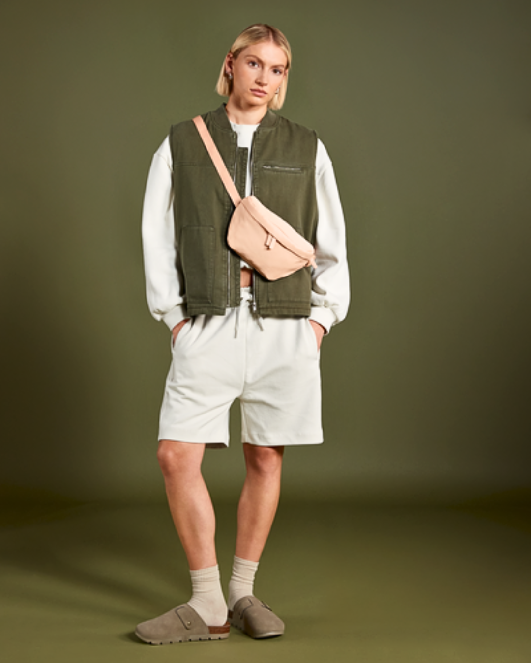 Pulsemint UrbanEase – Minimal Carry. Maximum Style.